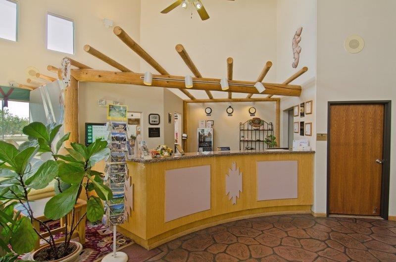 基瓦贝斯特韦斯特酒店 柯林斯堡 内观 照片
